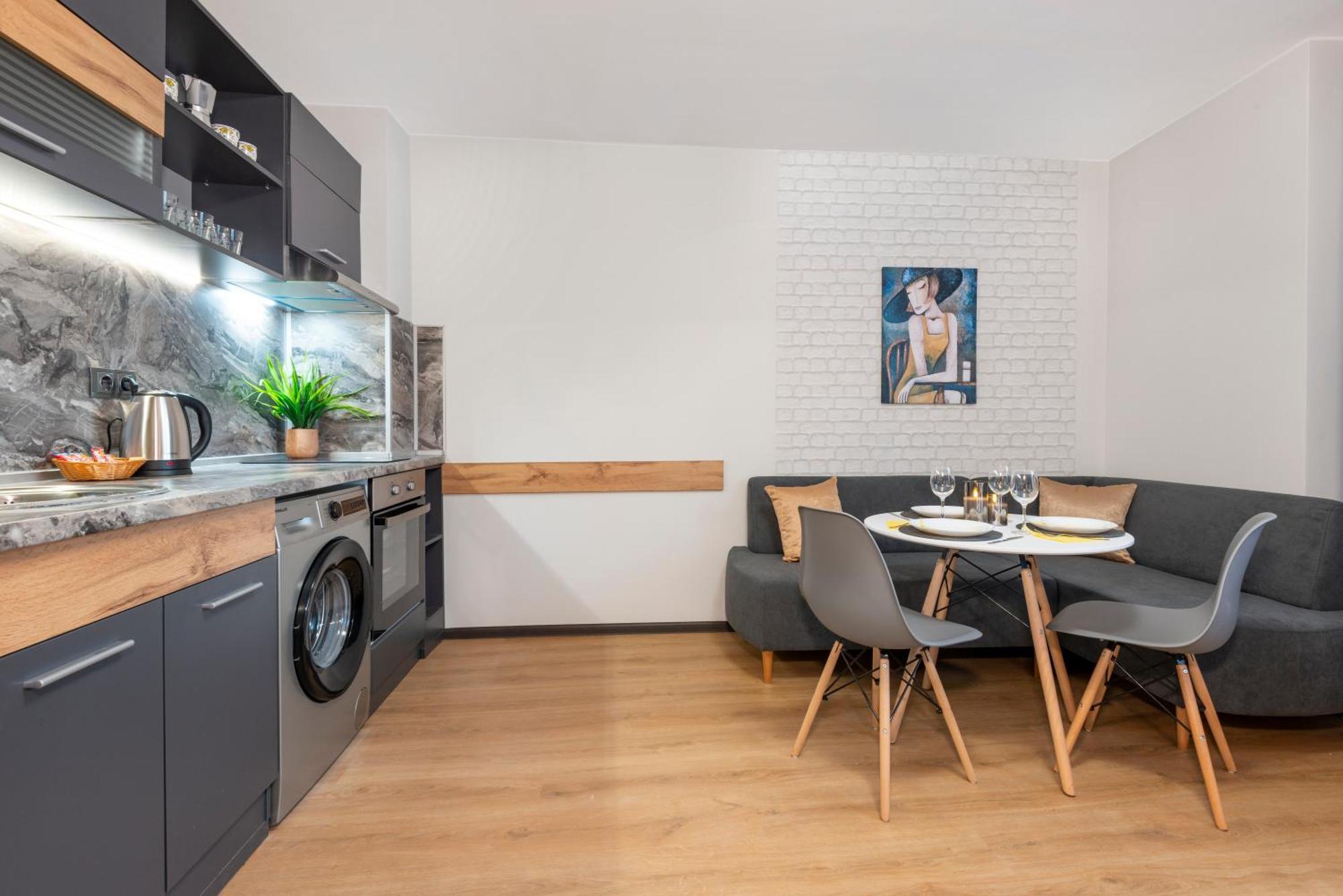 Best Guest 2 Apartments Пловдив Екстериор снимка